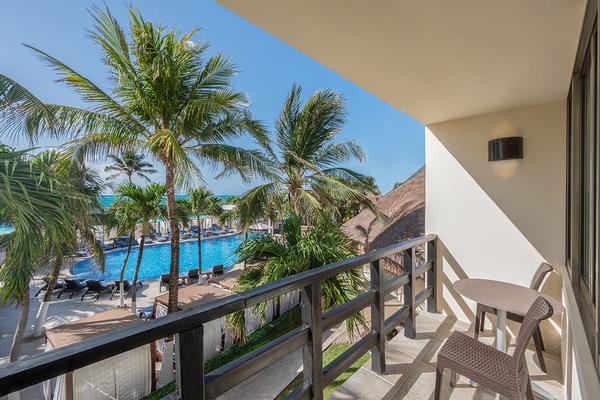 Deluxe Relax Pool View DELUXE ‘RELAX POOL’ VIEW Desire Riviera Maya Resort Puerto Morelos