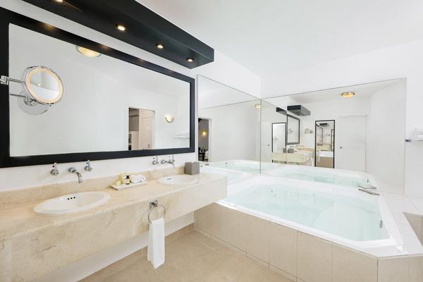 Jacuzzi Room Ocean View JACUZZI ROOM OCEAN VIEW Desire Riviera Maya Resort Puerto Morelos